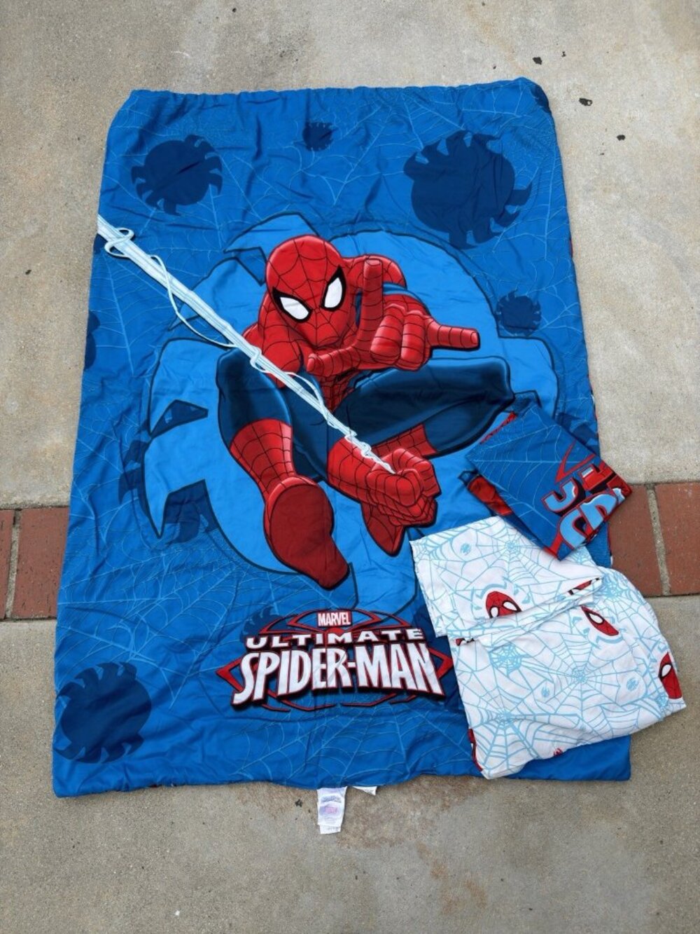Marvel Ultimate SpiderMan Comforter Set Twin Bedding Pillowcase